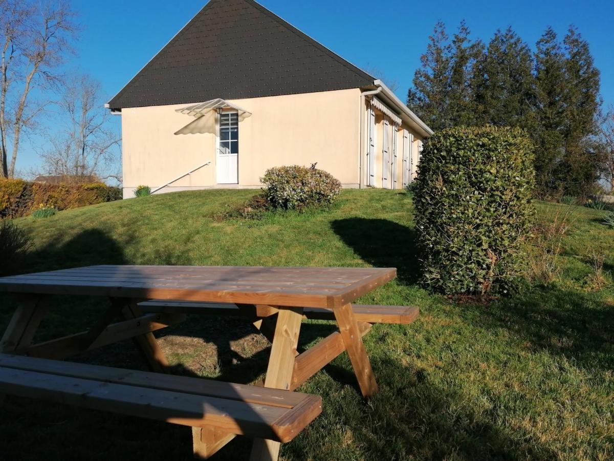Campagne Proche Bayeux Et Plages Du Debarquement. Crouay Экстерьер фото