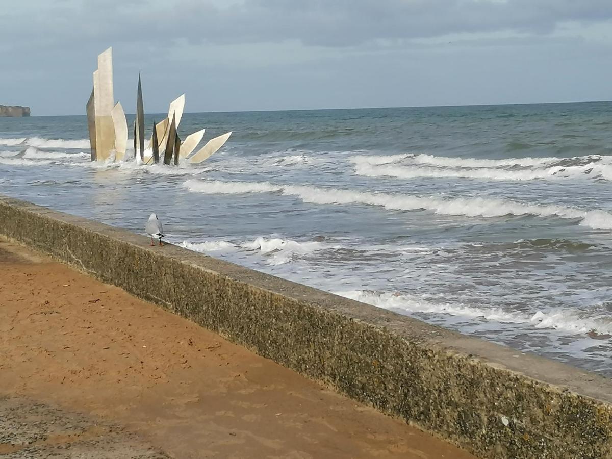 Campagne Proche Bayeux Et Plages Du Debarquement. Crouay Экстерьер фото